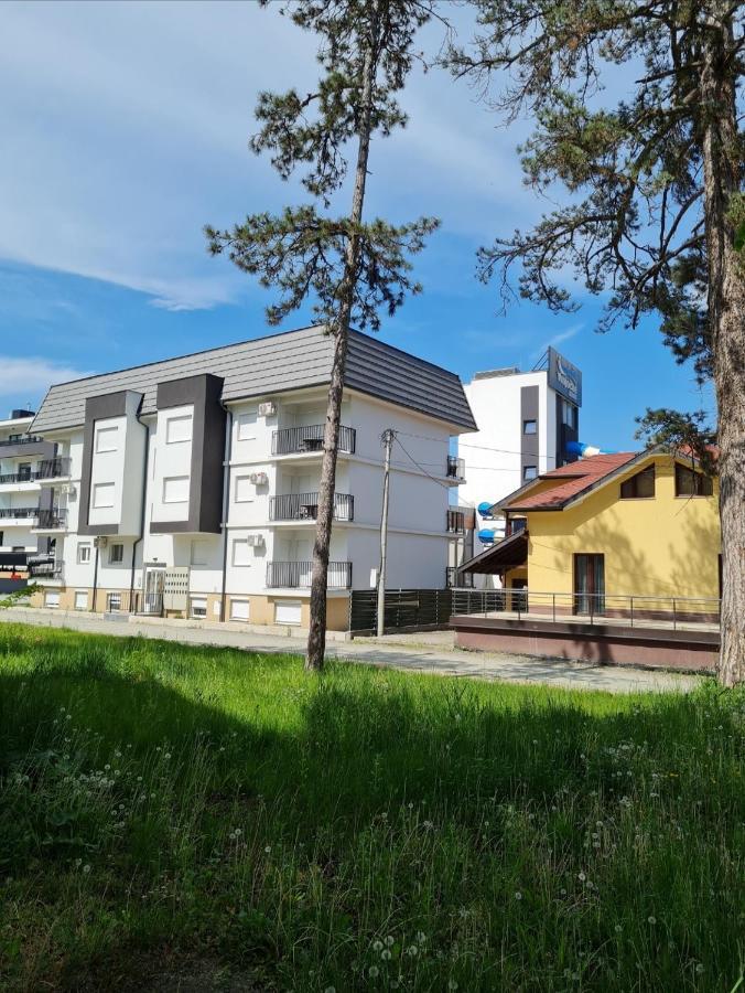 Apartman Tim Lux 1 Vrnjacka Banja Luaran gambar