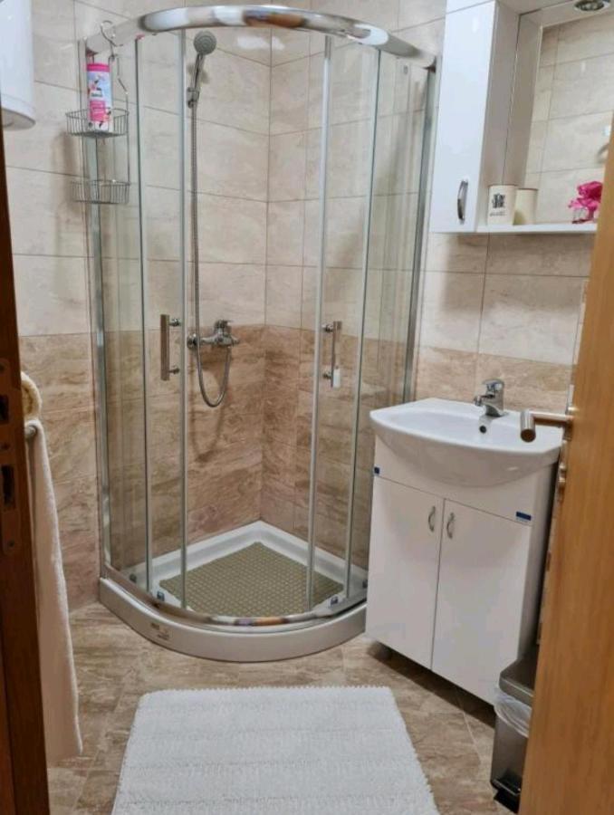 Apartman Tim Lux 1 Vrnjacka Banja Luaran gambar